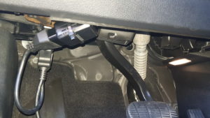 OBD Schnittstelle angeschlossener Dongel